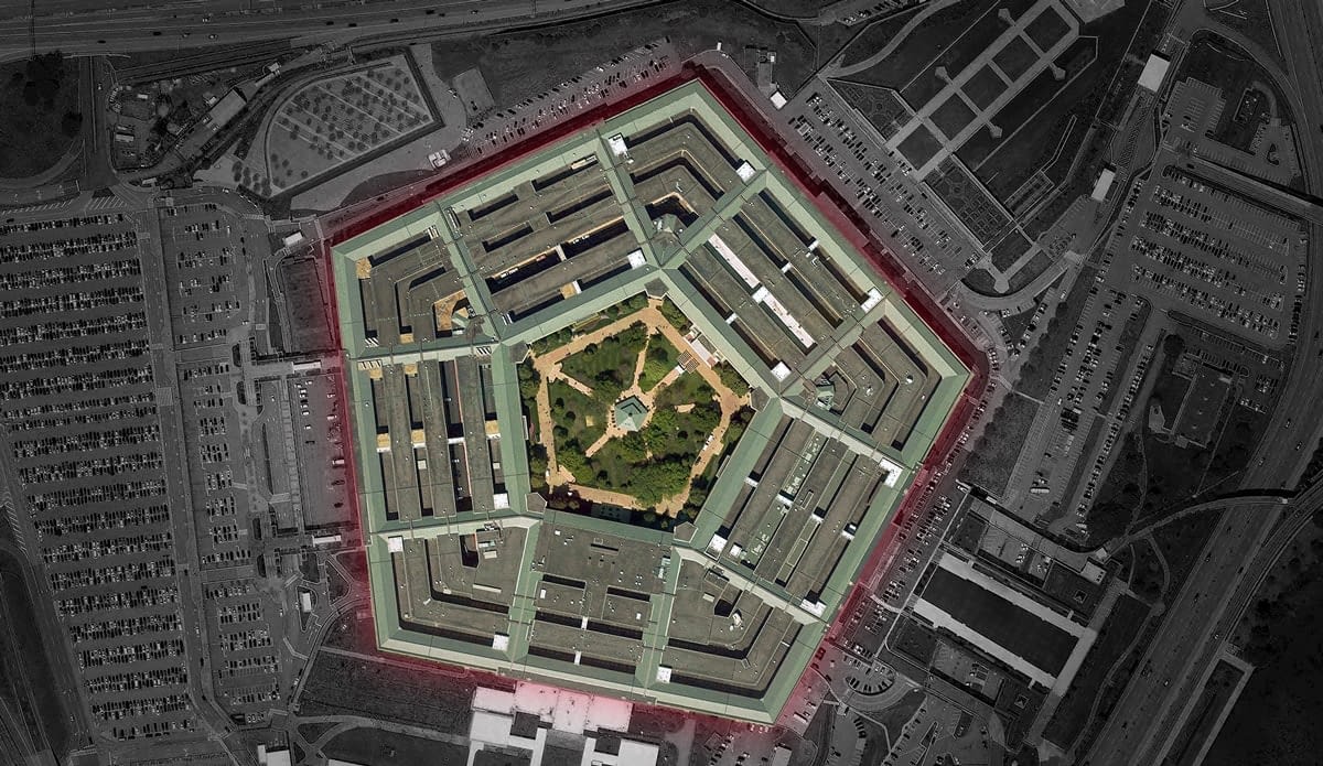 APL-PL-1200×695-min Aerial view of the United States Pentagon Department Of Defense Headquarters in Arlington Virginia Near Washington DC